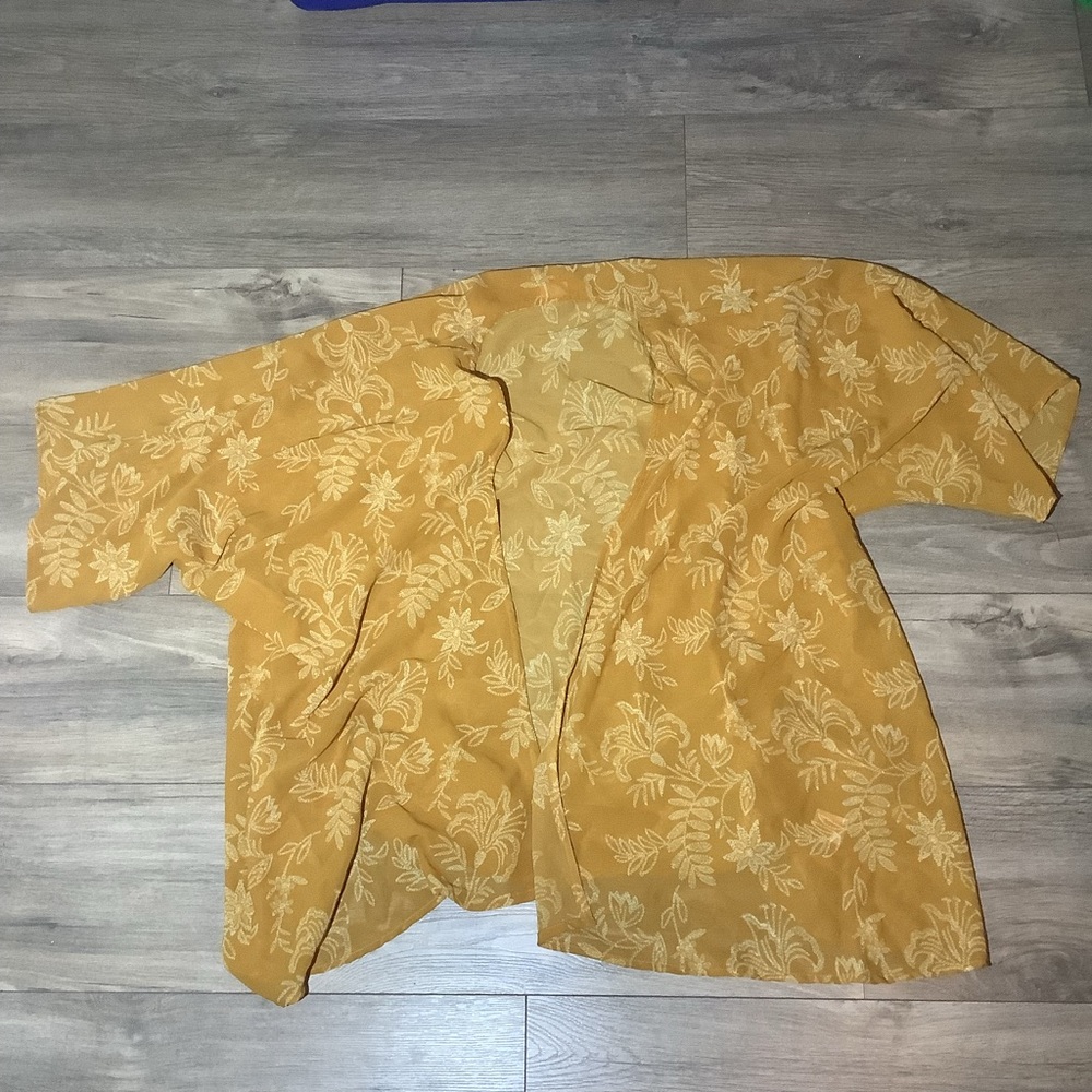 Women’s light weight kimono/ coverup dark yellow mustard color size 1X